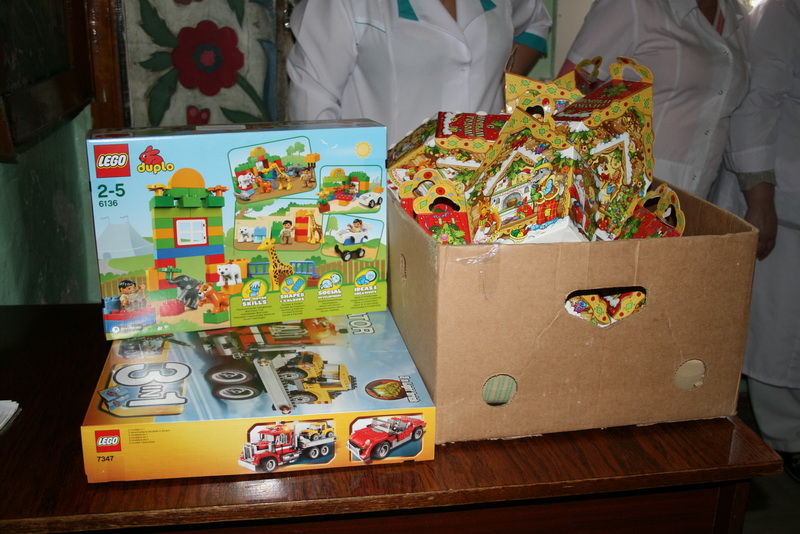 В Симферополе детское психиатрическое отделение получило новые стулья