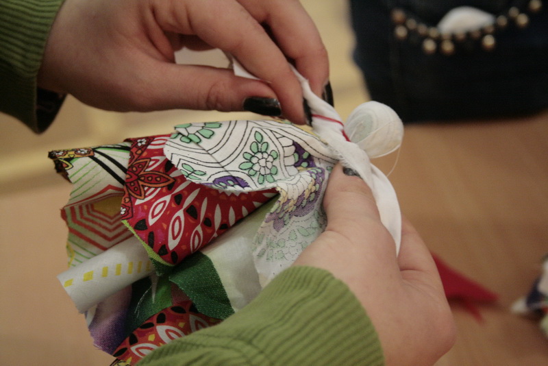 В Симферополе открылась выставка новогодних поделок