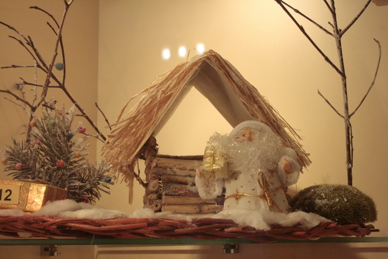 В Симферополе открылась выставка новогодних поделок