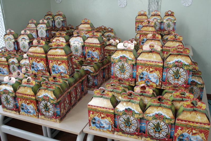 Крымский спикер поздравил школьников Научного с новогодними праздниками