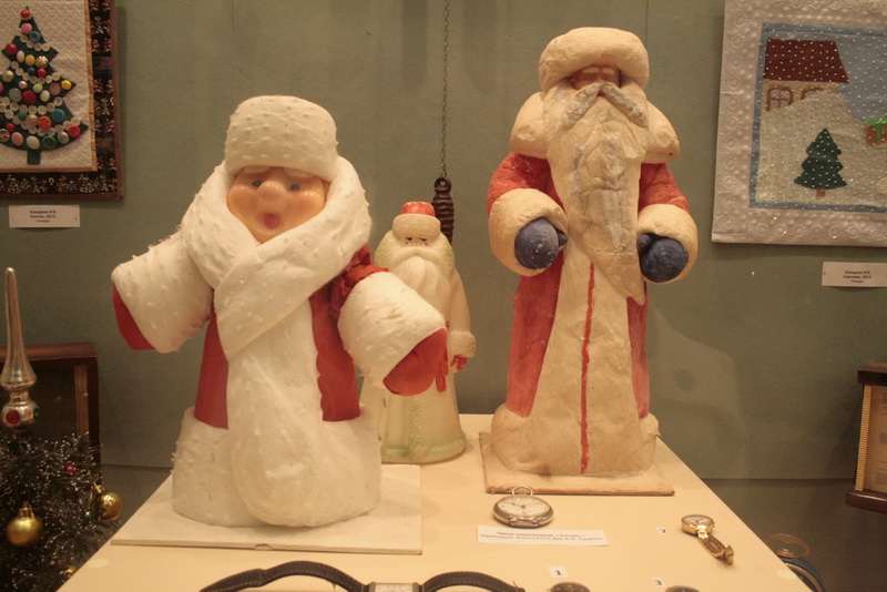 В музее истории Симферополя проходит новогодняя выставка