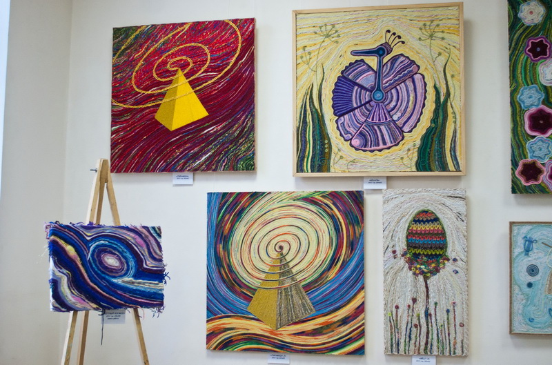 В Севастополе проходит выставка нетканого гобелена