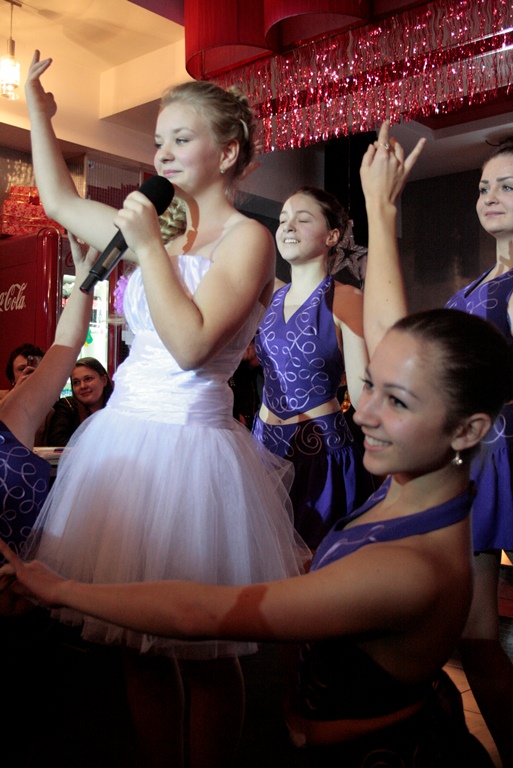 В Симферополе провели детский песенный конкурс