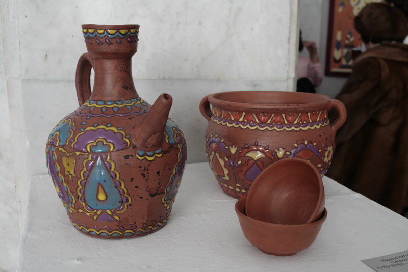 В Симферополе открылась выставка декоративного искусства 