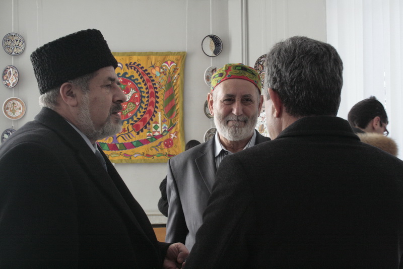 В Симферополе открылась выставка декоративного искусства 