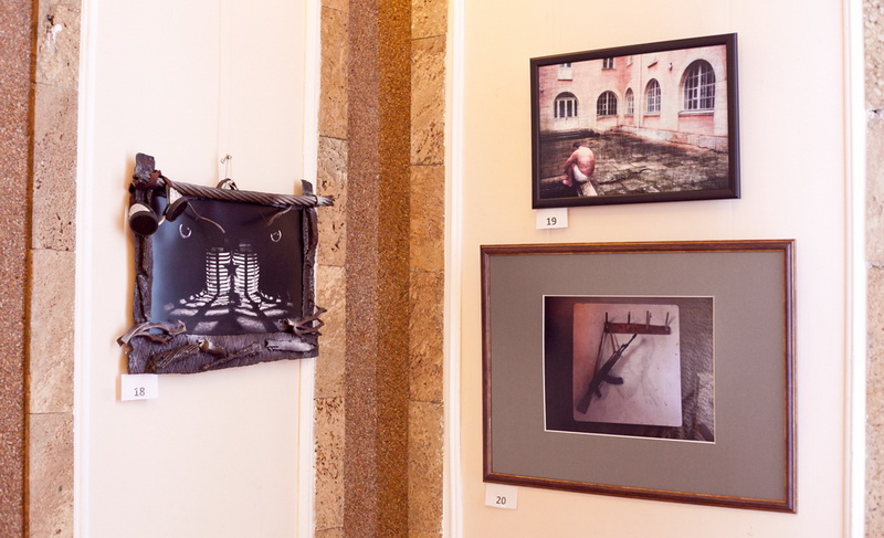 В Севастополе открылась выставка народного фотоклуба