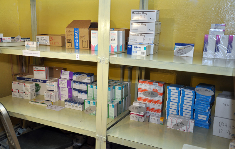 Детской больнице в Крыму передали лекарства, приобретенные за благотворительные средства