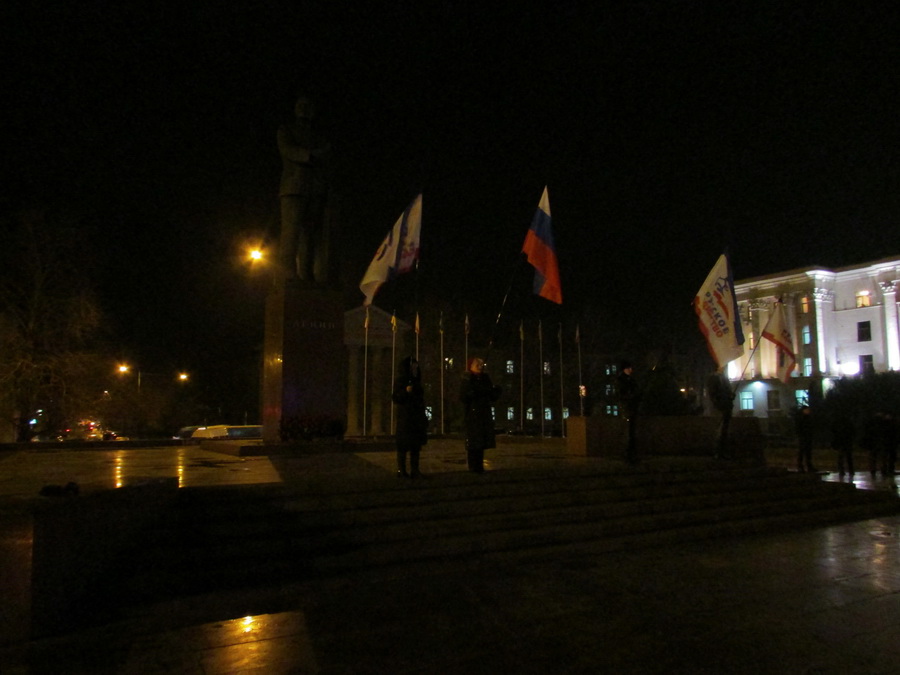 В Симферополе прошла мирная акция «Стоп майдан» 