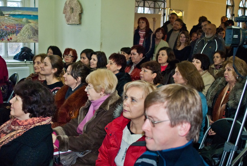 В Севастополе презентовали фотоальбом о Херсонесе