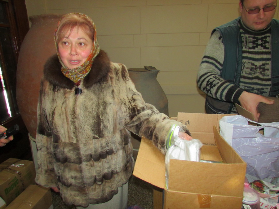 Из Симферополя в Киев отправили вещи и еду для крымских солдат и бойцов «Беркута»