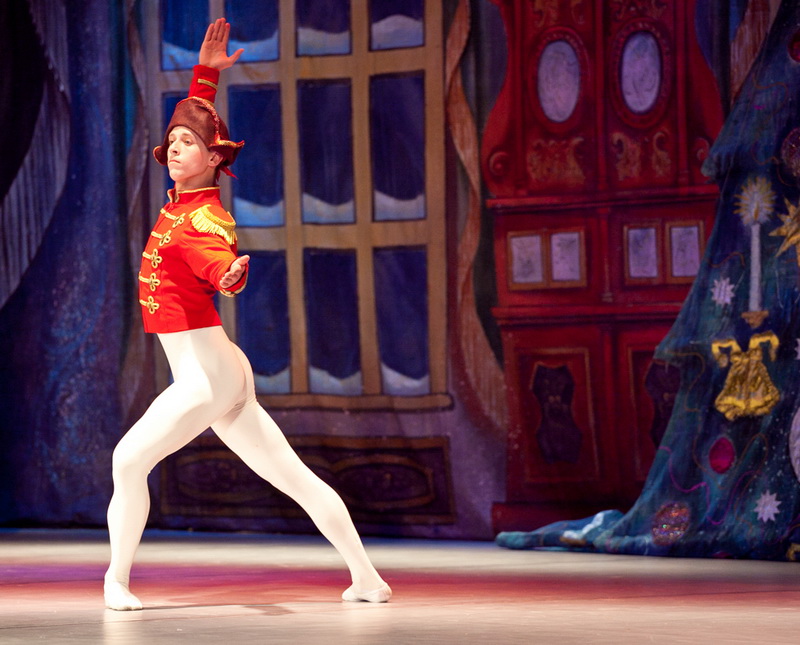В Севастополе представили балет «Щелкунчик»