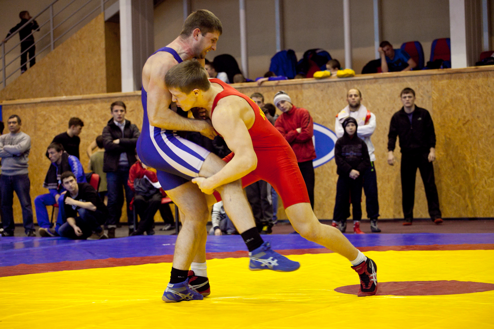 В Севастополе проходит турнир по вольной борьбе