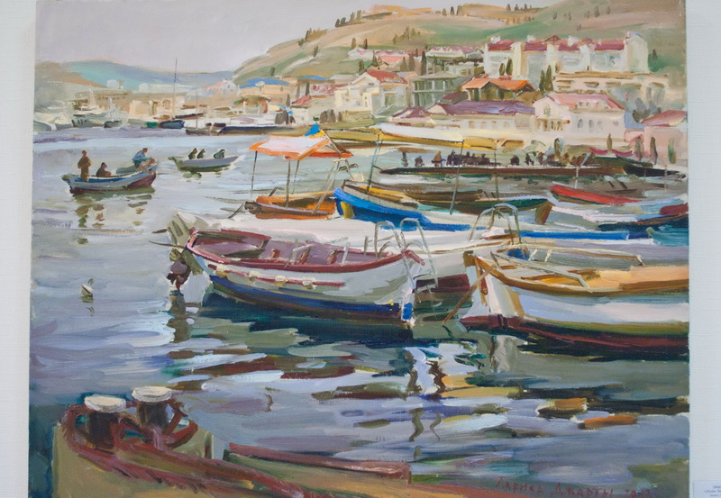 В Севастополе проходит выставка крымских пейзажей