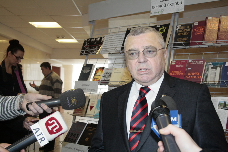 В Симферополе представили сборник материалов о Холокосте в Крыму