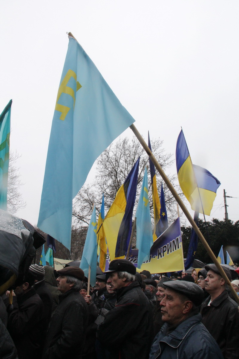 Крымские татары провели митинг в Симферополе 