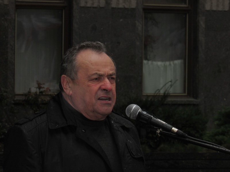 Возле Верховной Рады АРК прошел митинг в поддержку власти