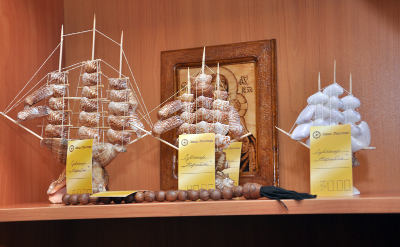 При исправительной колонии в Симферополе открылась лавка сувениров