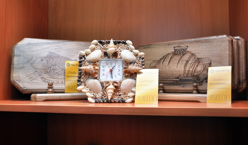 При исправительной колонии в Симферополе открылась лавка сувениров