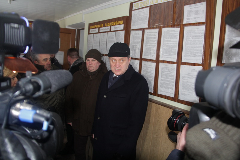 Крымский премьер осмотрел ход восстановительных работ в Сакском районе