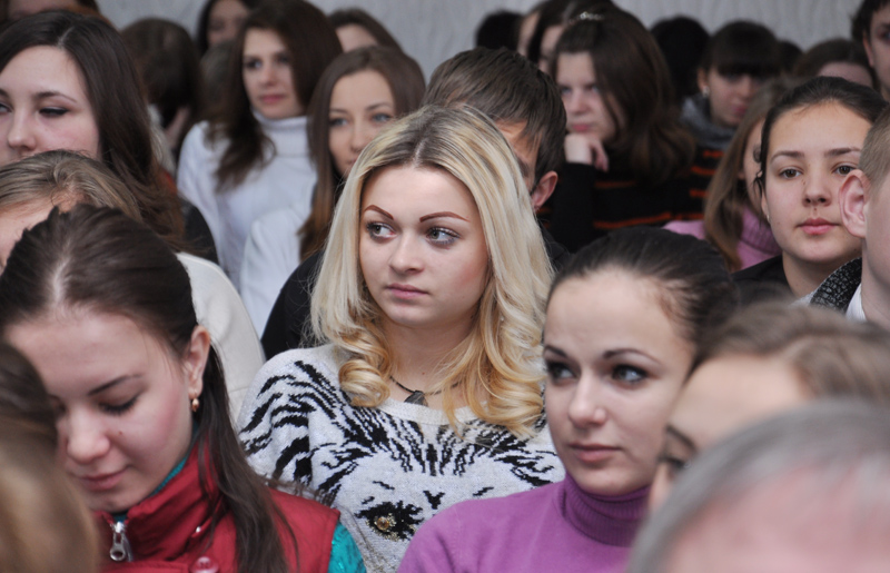 Члены Президиума Крыма встретились со студентами университета культуры в Симферополе 