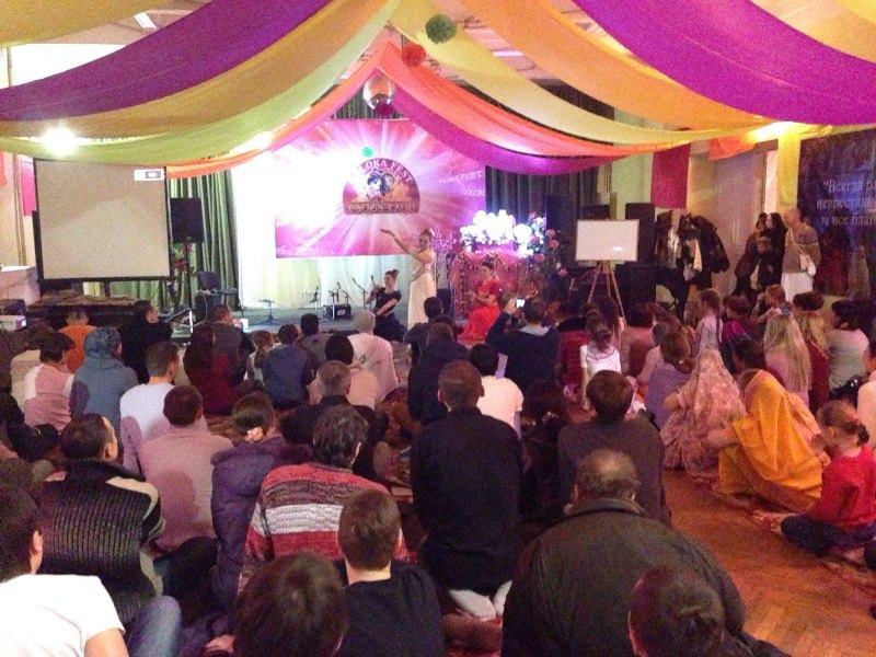 В Симферополе прошел фестиваль индийской культуры «Голока фест»