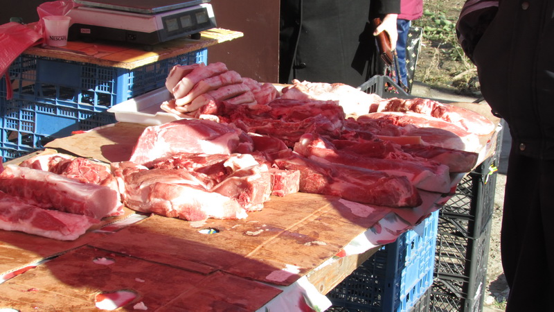 В Алуште провели рейд по борьбе со стихийной торговлей