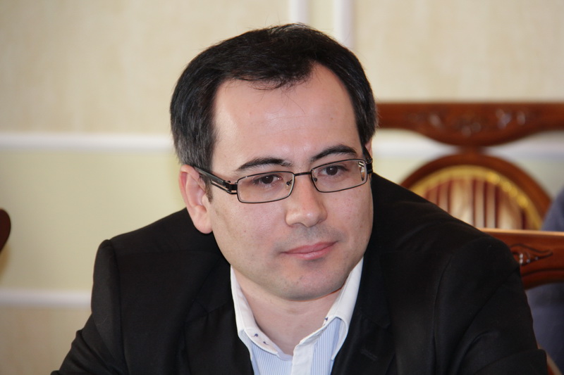 Крымский премьер встретился с творческой интеллигенцией АРК