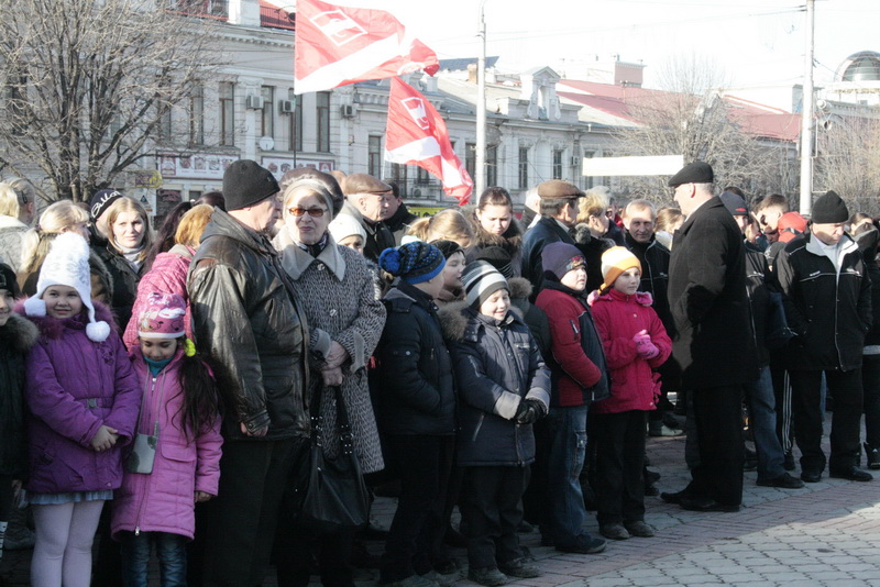 В Симферополе подняли флаг по случаю открытия зимних Олимпийских игр
