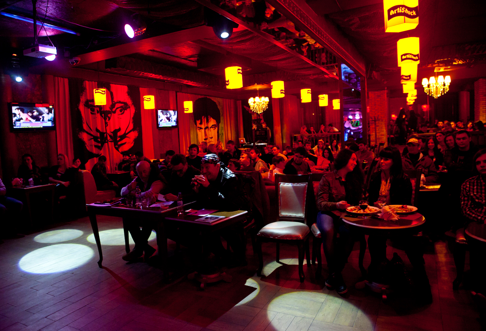 В Севастополе провели битву гитаристов