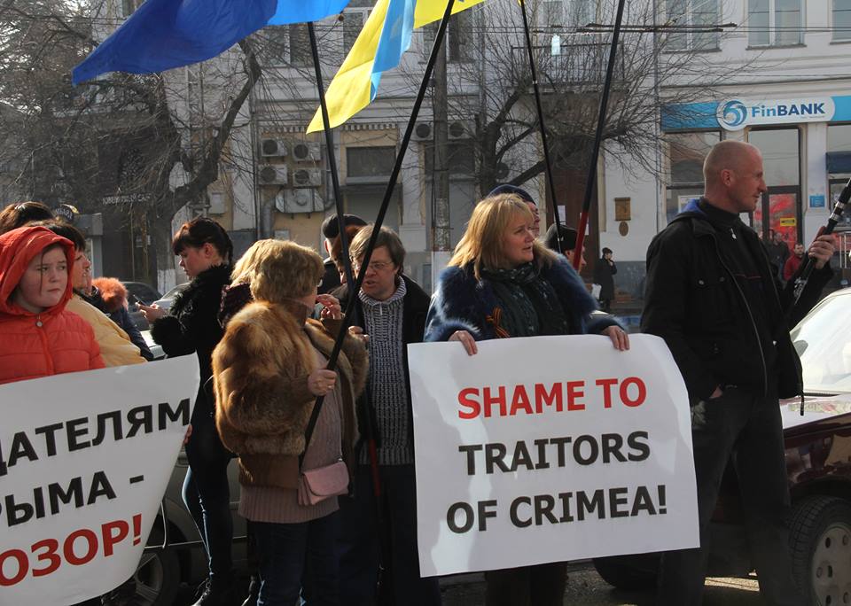 В Симферополе крымчане заглушили митинг сторонников евромайдана