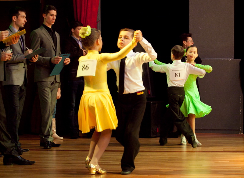 В Севастополе провели соревнования по спортивным танцам