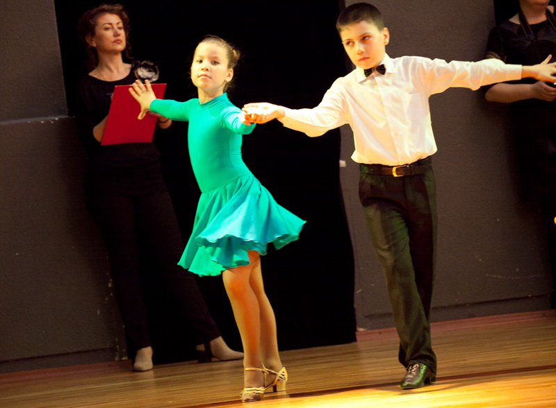 В Севастополе провели соревнования по спортивным танцам