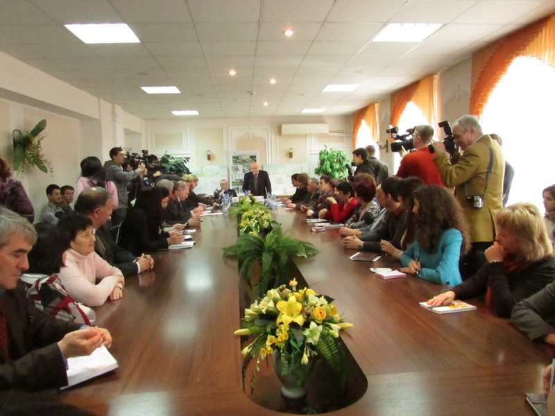 Крымские депутаты встретились со студентами КИПУ