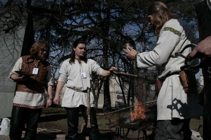В Симферополе кузнецы устроили День стального Валентина
