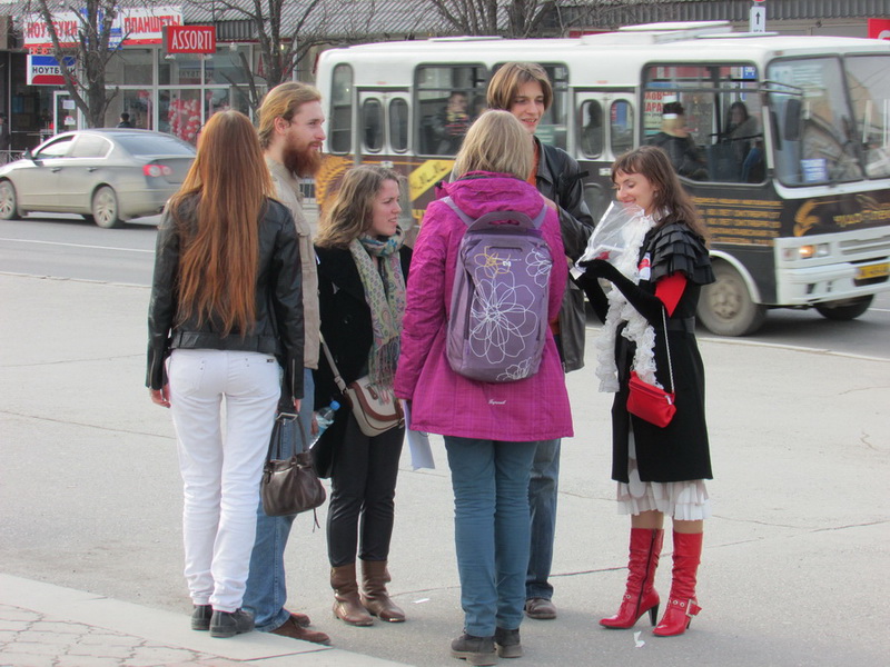 В Симферополе прошла акция «Счастливые объятия»