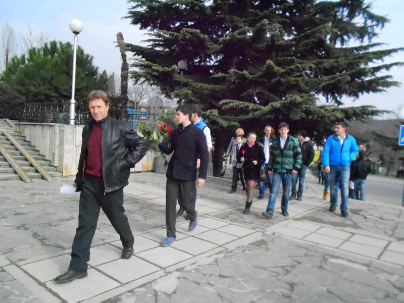 В Алуште прошел митинг «Живая память сердец»