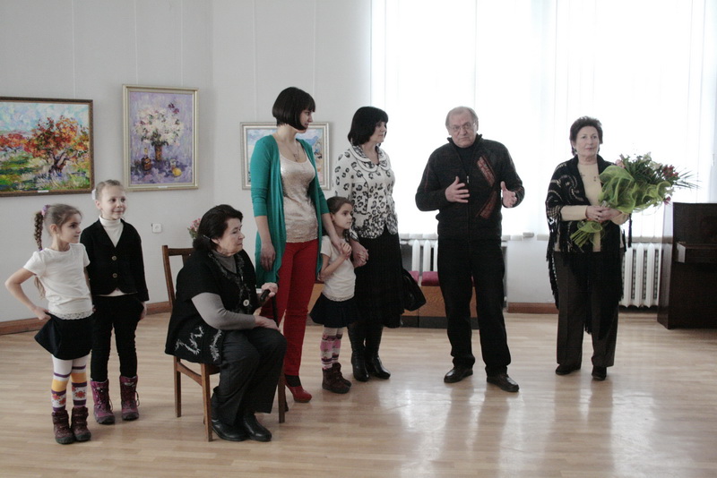 В Симферополе открылась выставка молодой крымской художницы