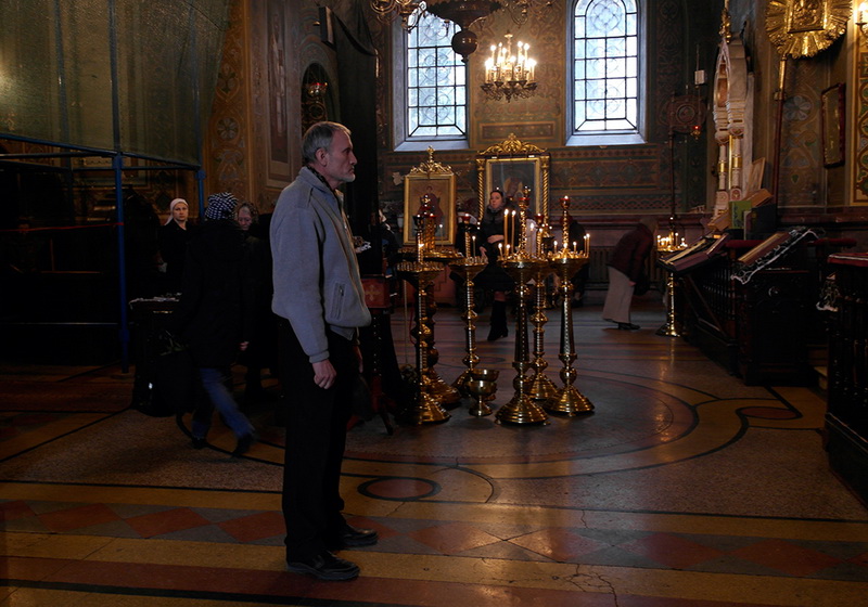 В храмах Ялты провели молебен о мире и спокойствии