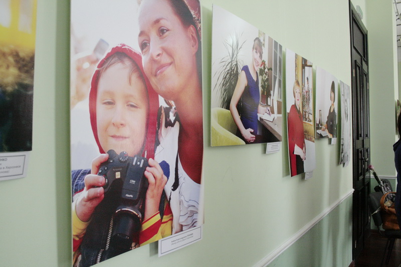 В Симферополе открылась фотовыставка «Женщины глазами женщин»
