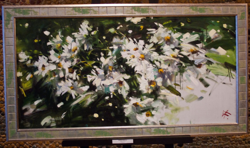 В Севастополе открылась выставка «Весна. Женщина. Цветы»