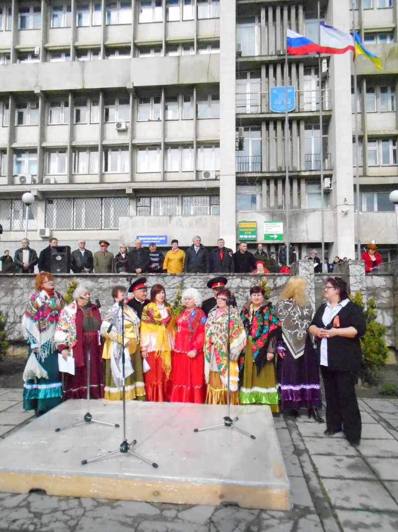 В Алуште прошел митинг в поддержку всекрымского референдума