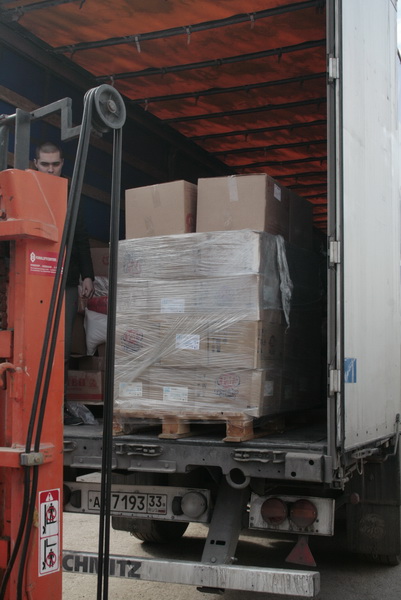 Детская больница в Симферополе получила гуманитарную помощь от Владимирской области