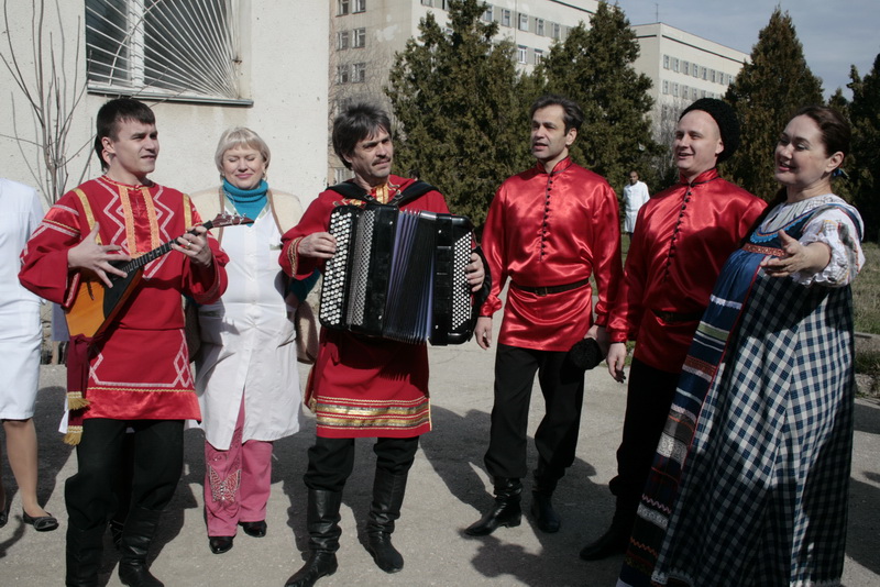 Детская больница в Симферополе получила гуманитарную помощь от Владимирской области