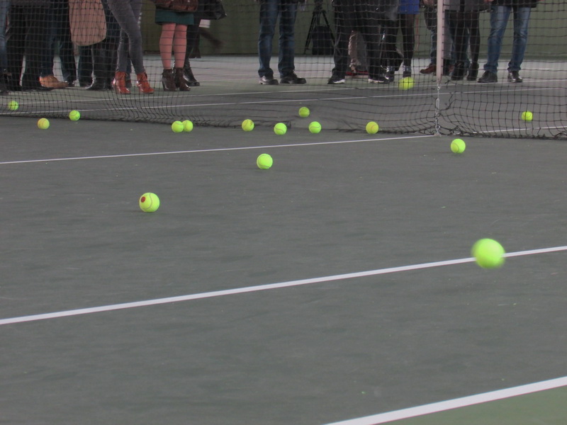 В Симферополе российский спортсмен встретился с воспитанниками теннисной школы