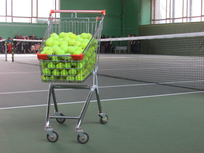 В Симферополе российский спортсмен встретился с воспитанниками теннисной школы