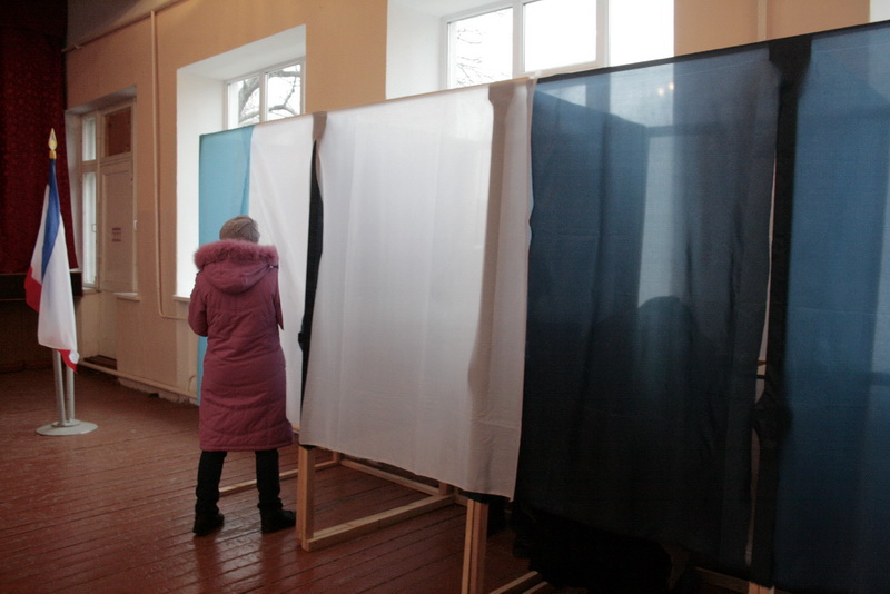 В Крыму открылись избирательные участки