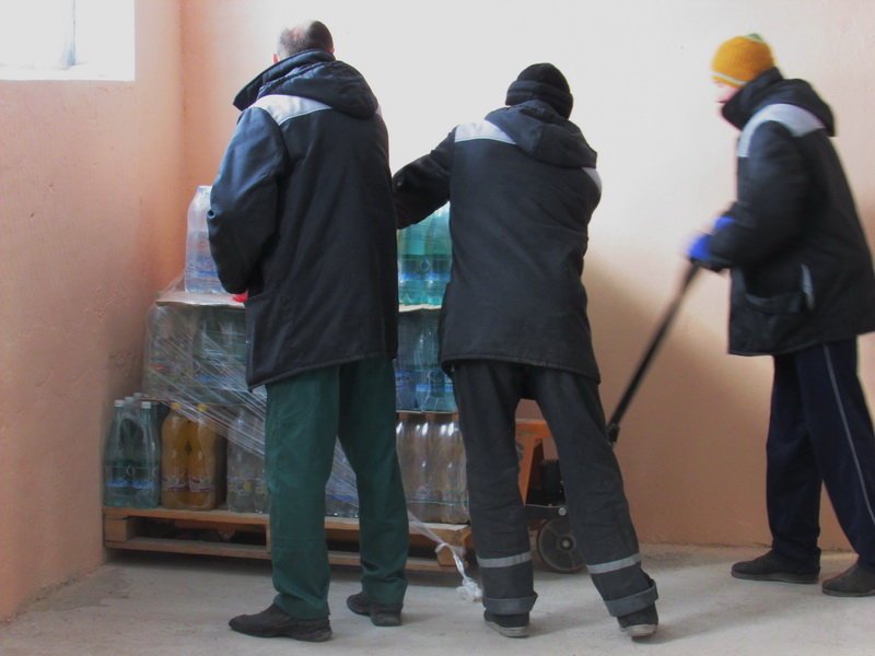 В Симферополь доставили гуманитарную помощь из Северной Осетии