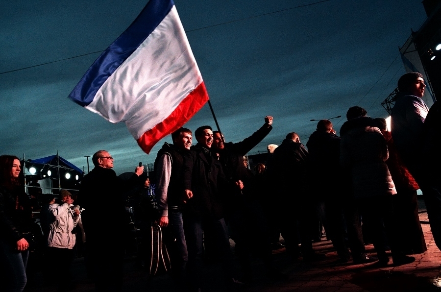 В Симферополе отмечают проведение референдума