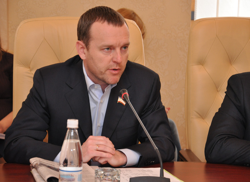 Россия обеспечит Крым бумагой и краской для печати газет