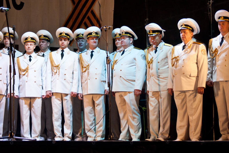 В Севастополе выступил ансамбль российской армии